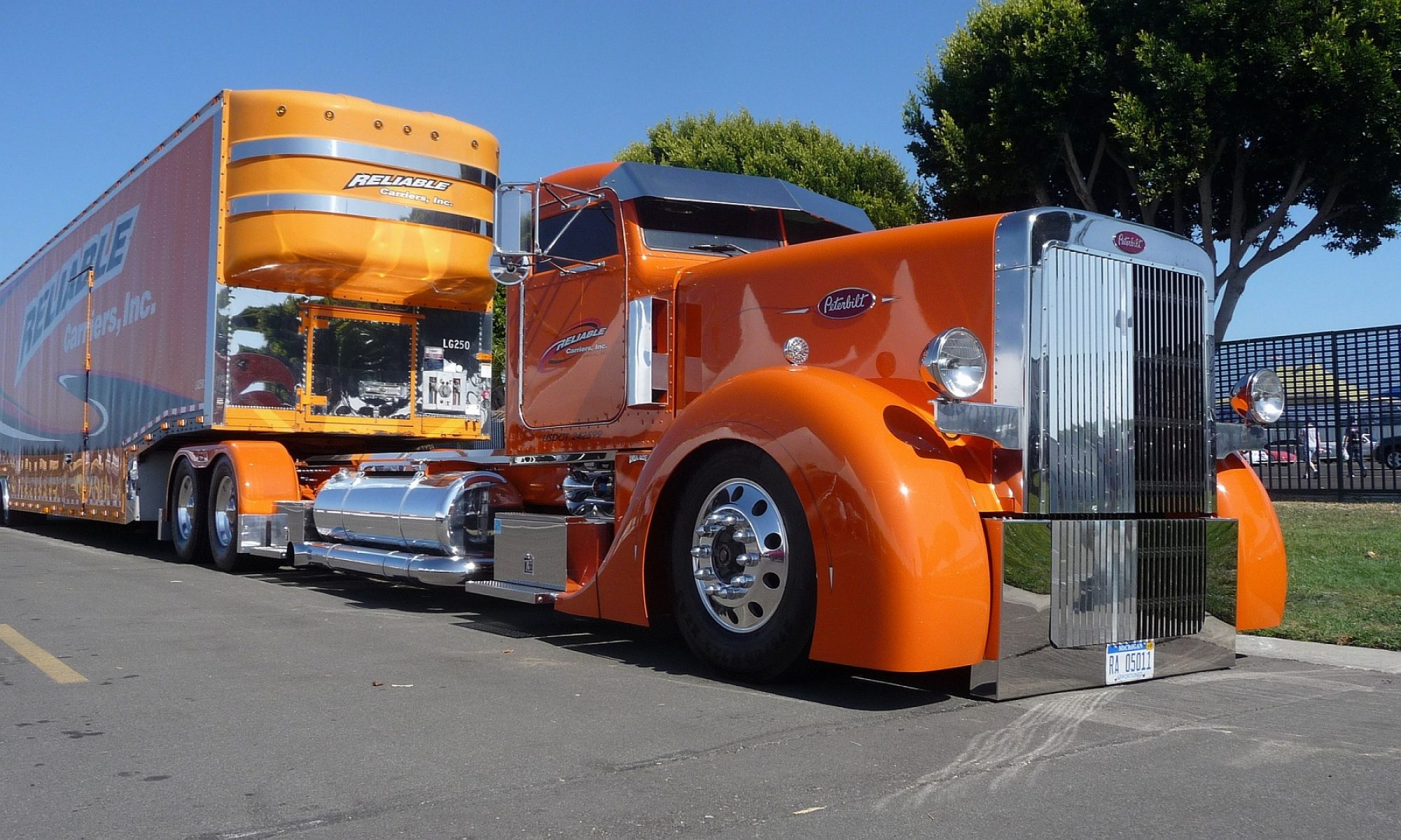 2015 Truckers Wanted Show - Truck Club Magazine